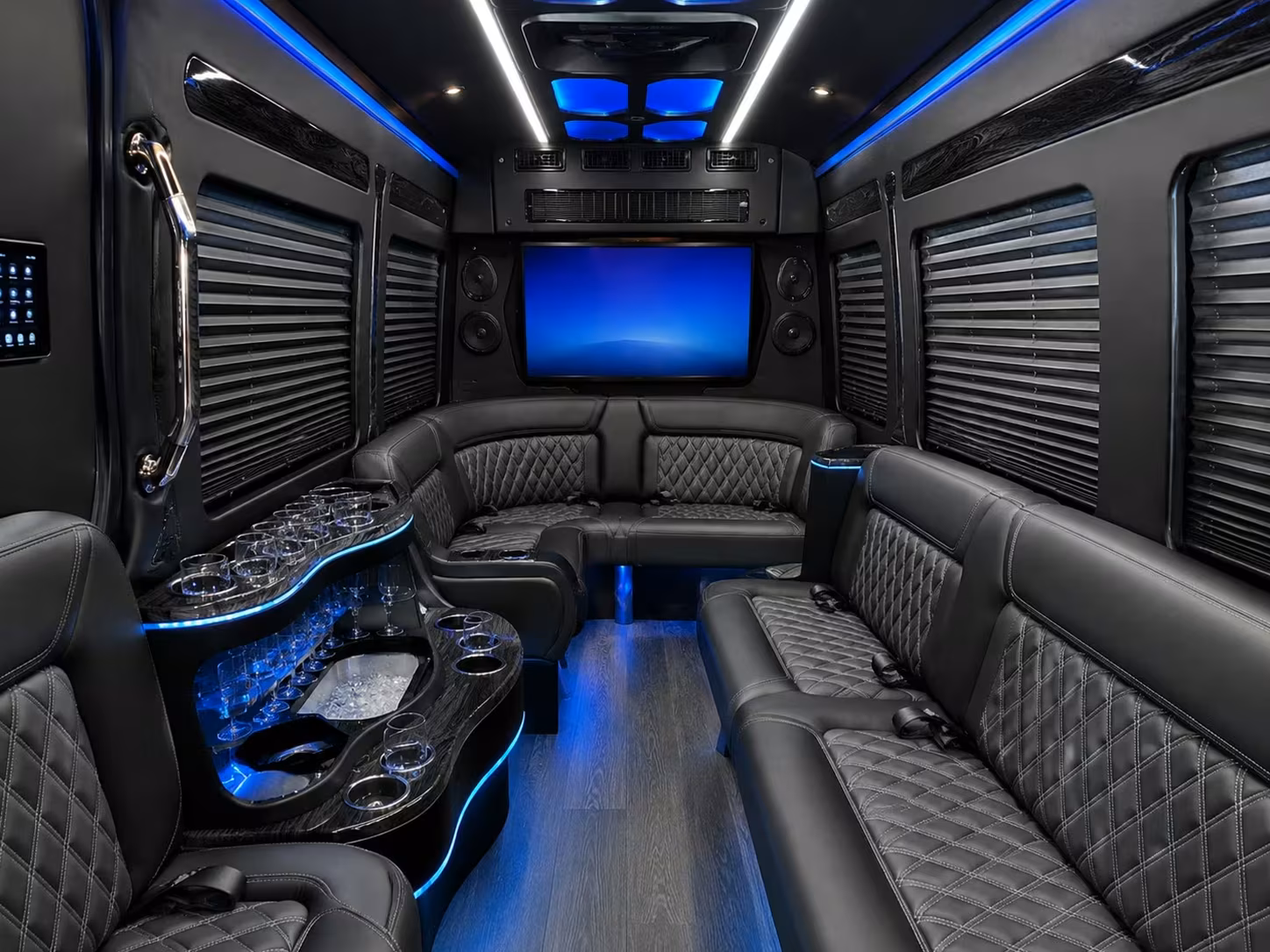 school field trip and youth group bus rentals near pico rivera